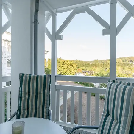 Apartment Gemuetliche Mit Balkon Und Badewanne In