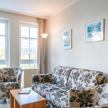Gemuetliche Mit Balkon Und Badewanne In Sellin (Rugen)